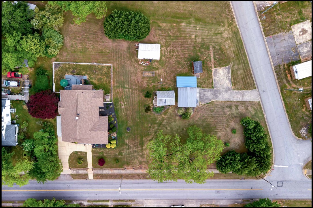 635 Northeast Main Street Easley, SC 29640 - Photo 3 of 36