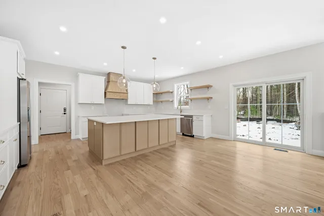 $1,100,000 | Undisclosed Address, South Windsor, CT 06074