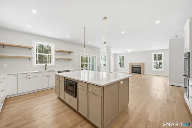 $1,100,000 | Undisclosed Address, South Windsor, CT 06074