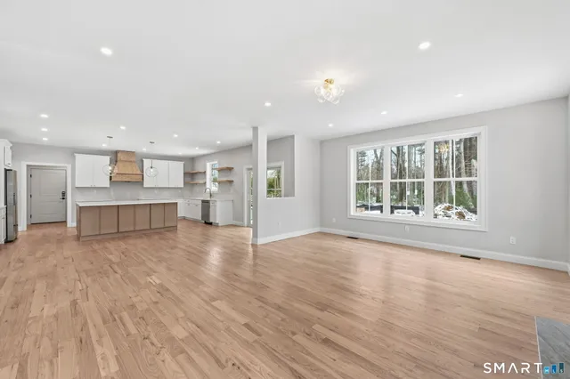 $1,100,000 | Undisclosed Address, South Windsor, CT 06074