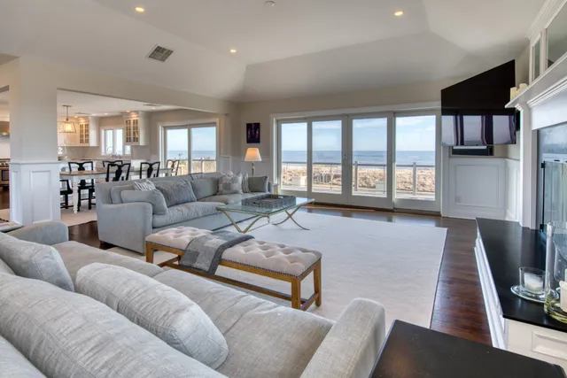 $325,000 | 11 Potato Road, Sagaponack, NY 11962