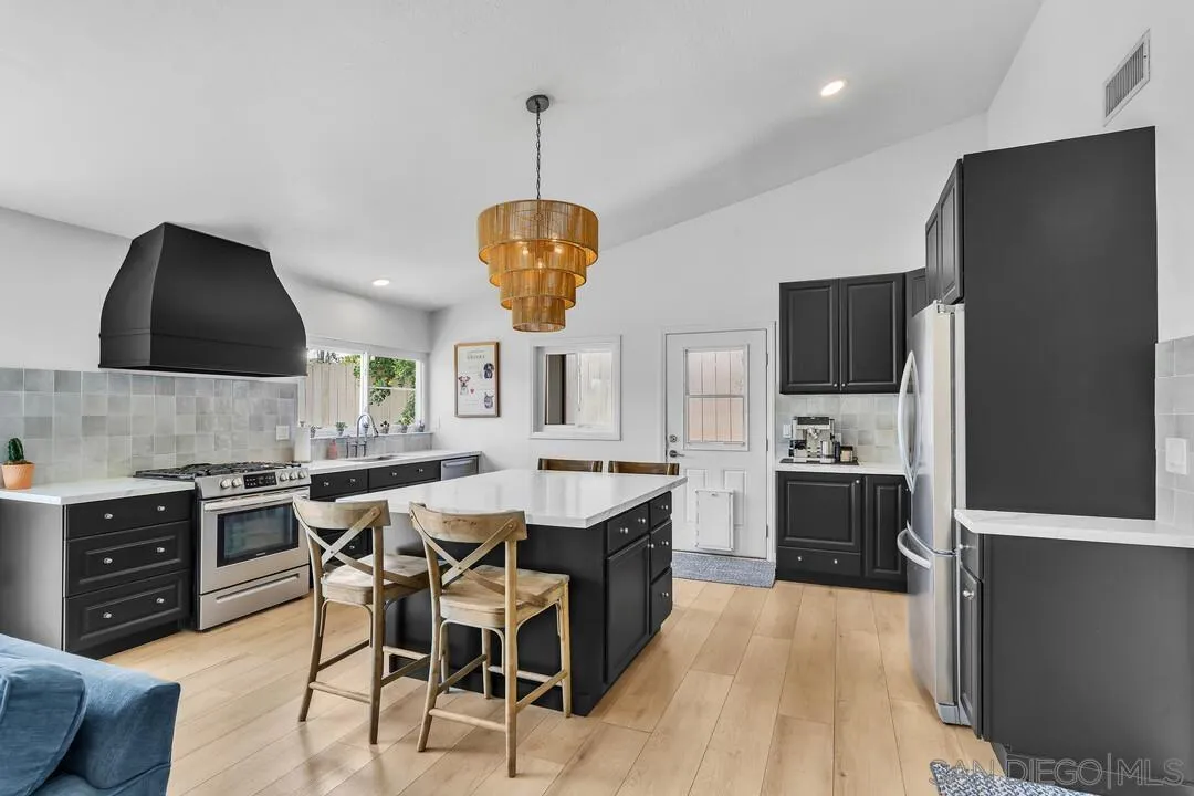 10929 Anja Way Lakeside, CA 92040 - Photo 12 of 36 Gallery Image 12