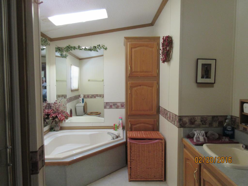 4 Cherokee Way Rochester, NH 03867 - Photo 11 of 19