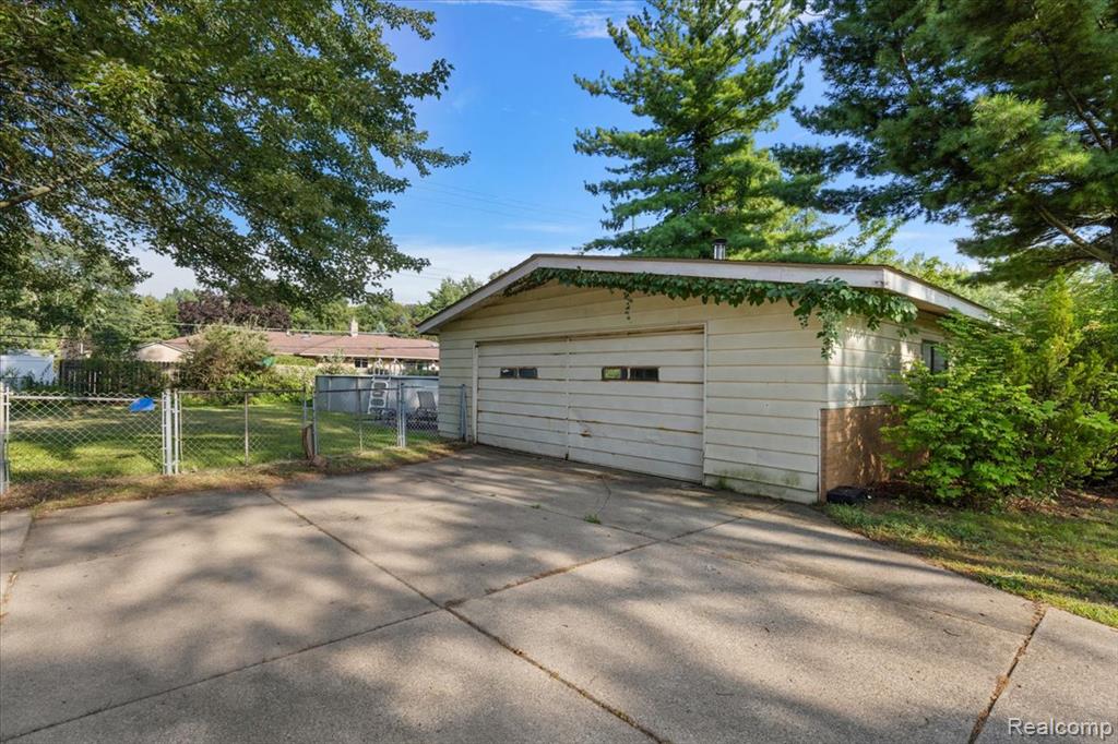 25670 Beck Road Novi, MI 48374 - Photo 37 of 49 Gallery Image 37