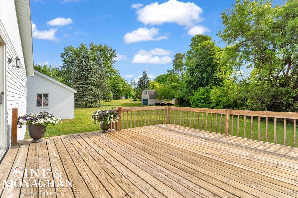 985 Fairledge Street Lake Orion, MI 48362 - Photo 24 of 40 50210387-c484c9fd-db0f-41ad-abd1-1222570d94d4.JPG