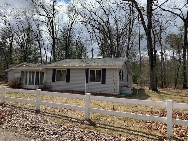 4061 Stable Road National City, MI 48748 - Photo 5 of 32 1898843-4.JPG