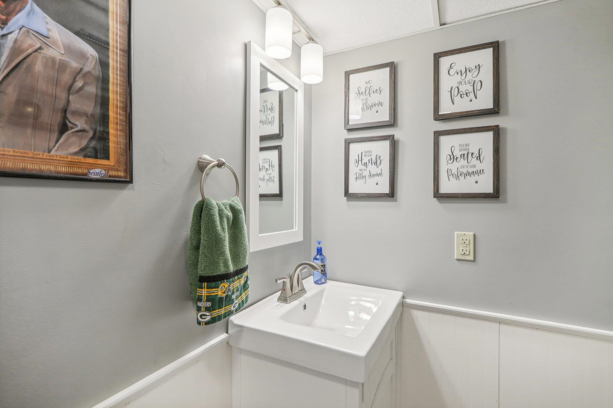 406 School Street Marshall, WI 53559 - Photo 28 of 45