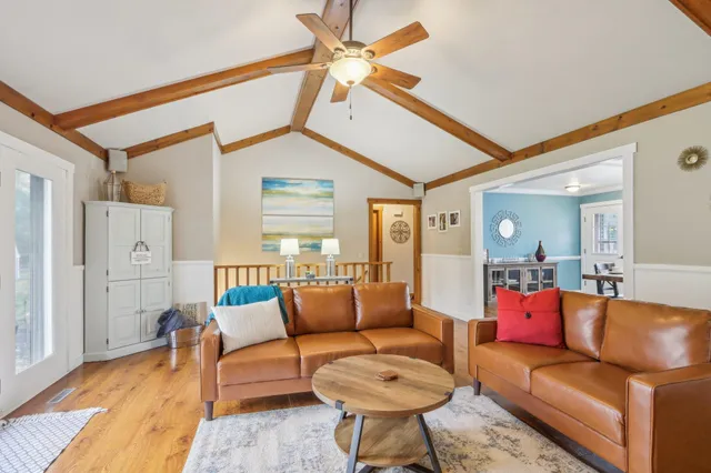 $450,000 | 406 School Street, Marshall, WI 53559