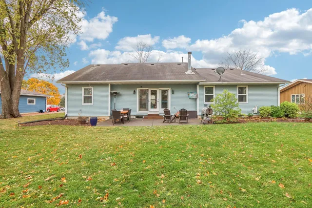 $450,000 | 406 School Street, Marshall, WI 53559