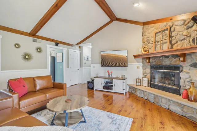 $450,000 | 406 School Street, Marshall, WI 53559