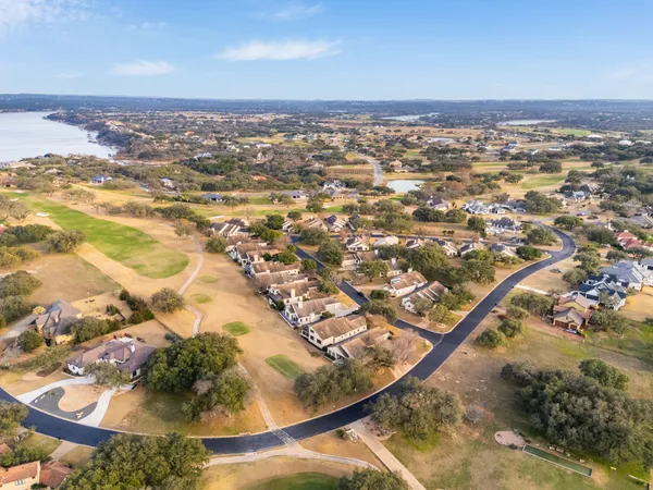 $779,000 | 2433 Founders Circle, Spicewood, TX 78669