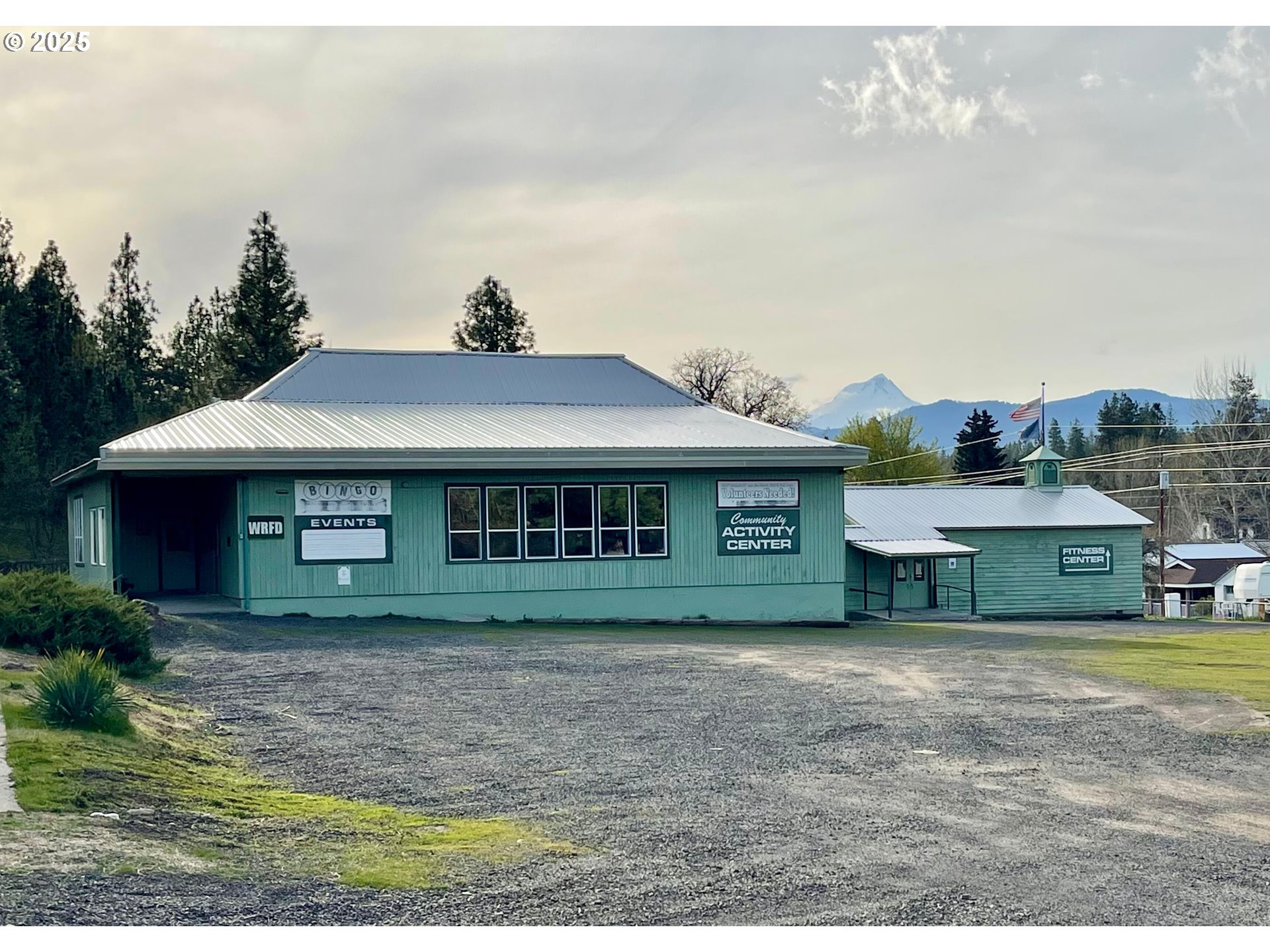 131 Dodson Road Tygh Valley, OR 97063 - Photo 28 of 31 a house view with a garden space