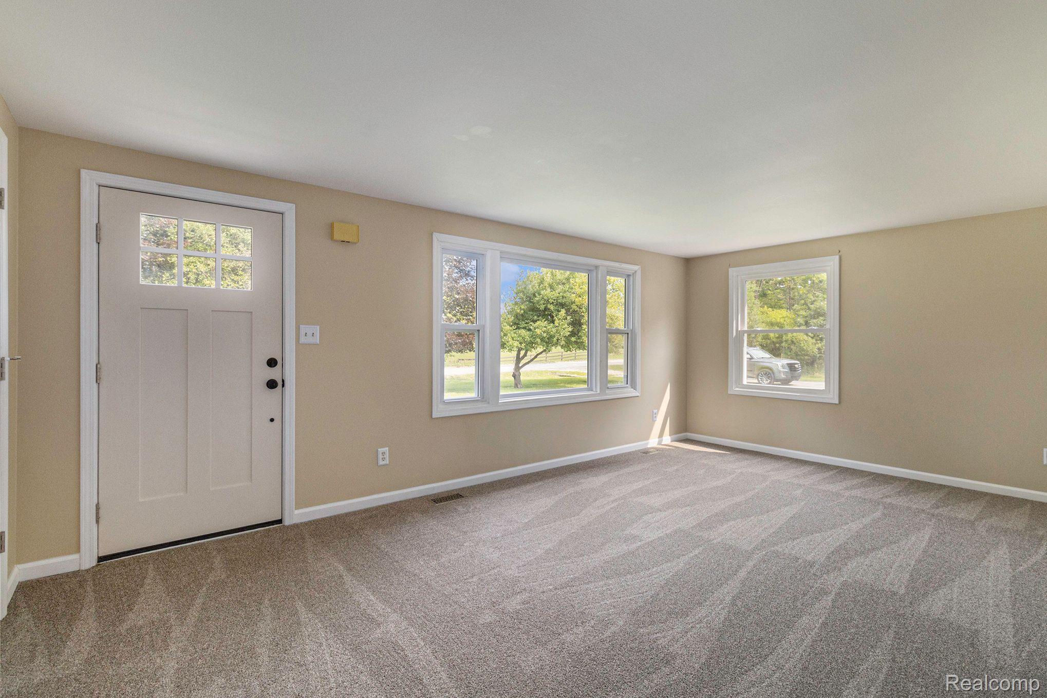 3141 Fisher Road Howell, MI 48855 - Photo 4 of 29 Gallery Image 4