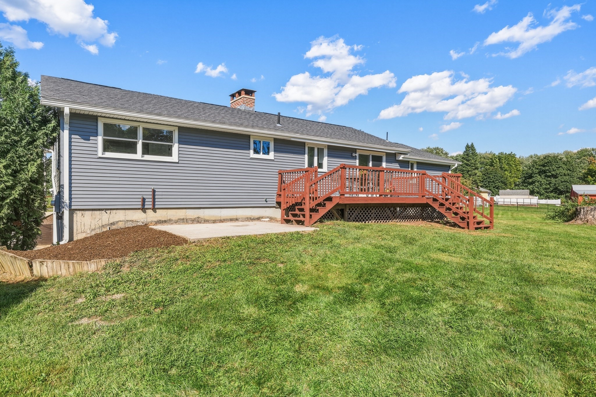 27 Huntington Road Hadley, MA 01035 - Photo 3 of 40 Gallery Image 3
