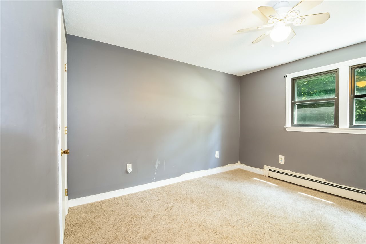33 Merrick Road Raymond, NH 03077 - Photo 12 of 24