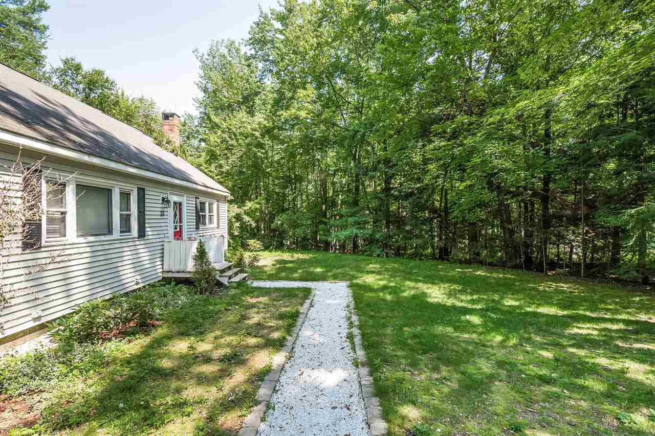 33 Merrick Road Raymond, NH 03077 - Photo 3 of 24