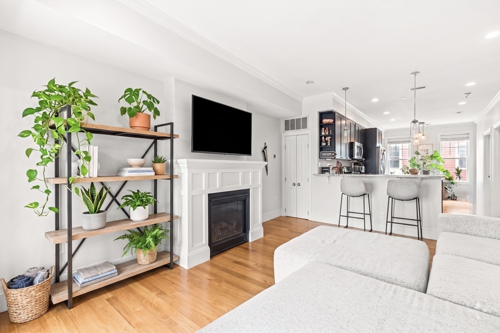 180 Gold Street, Unit 3 Boston, MA 02127 - Photo 3 of 18