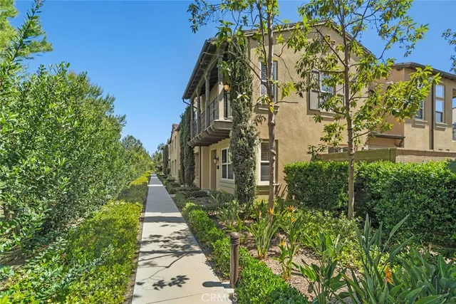 $4,600 | 111 Thornhurst, Irvine, CA 92620