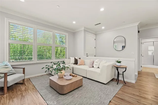 $4,600 | 111 Thornhurst, Irvine, CA 92620