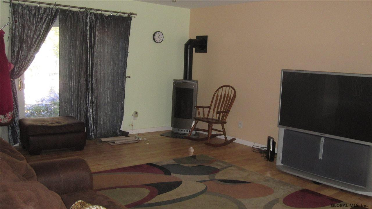 34 Riding Club Road Brunswick, NY 12180 - Photo 3 of 25 Photo 3