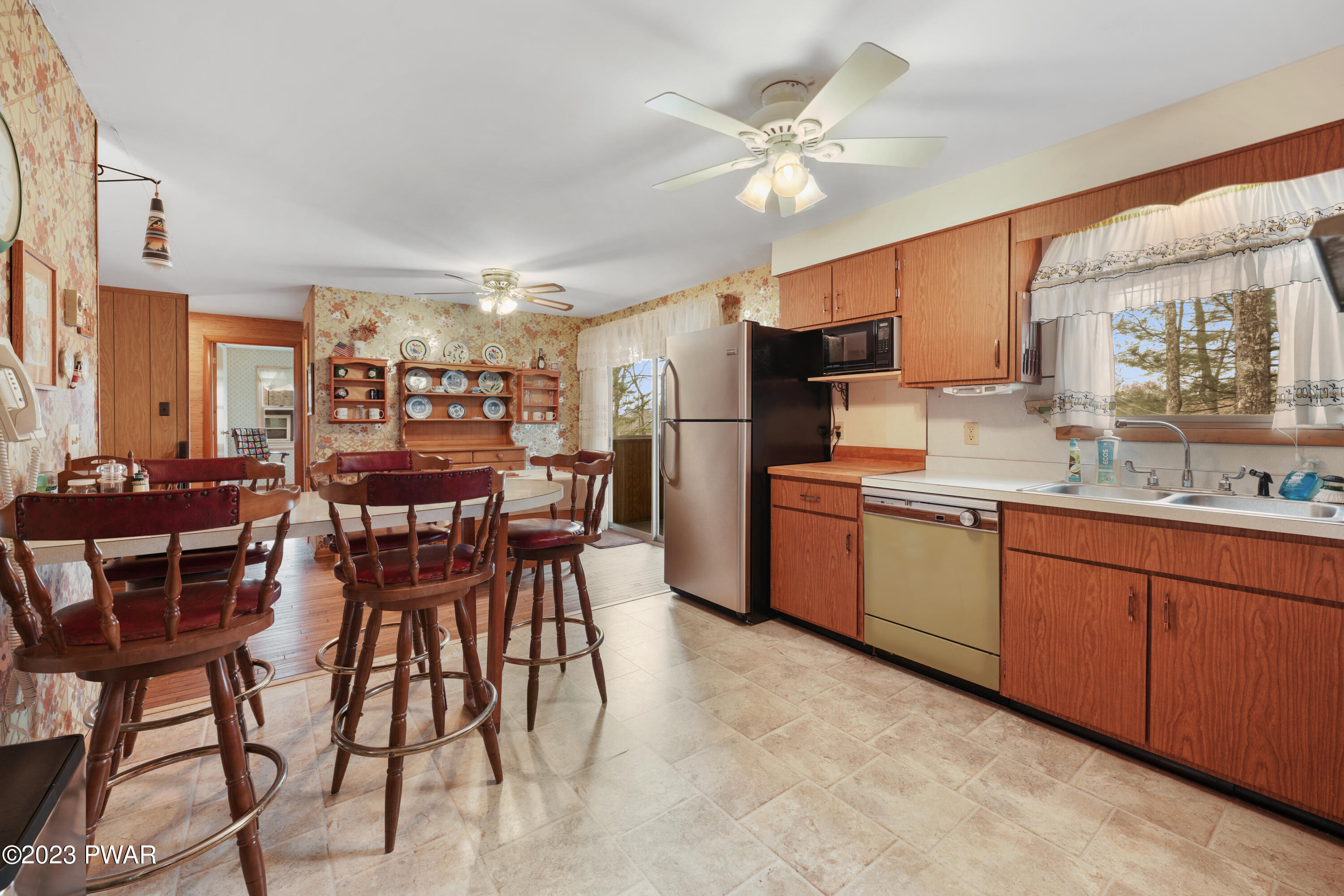 139 Stonehenge Road Milford, PA 18337 - Photo 15 of 34
