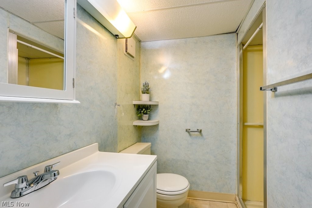 621 Lansing Road Akron, OH 44312 - Photo 29 of 37 Basement full bathroom