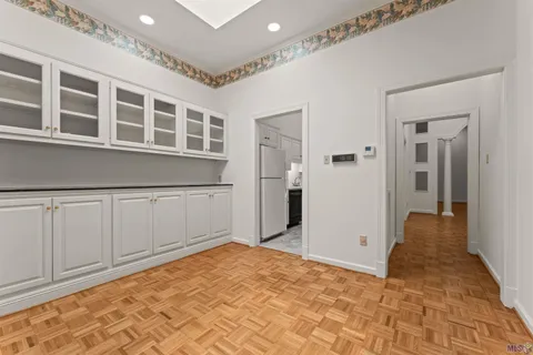 $349,000 | 16 Jamestowne Court, Unit B, Baton Rouge, LA 70809