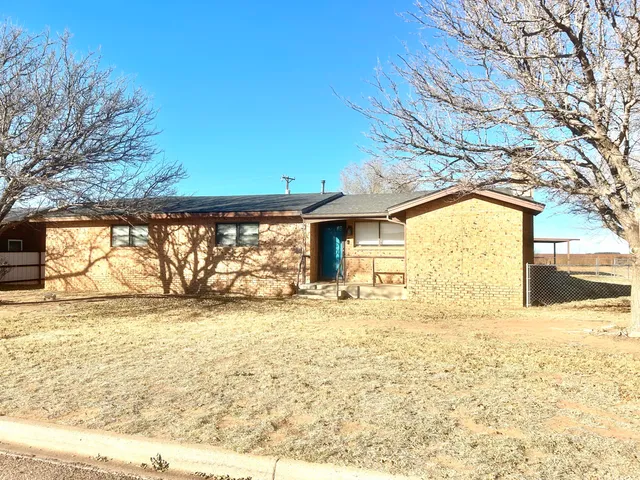 $129,900 | 308 East 9th Street, Anton, TX 79313