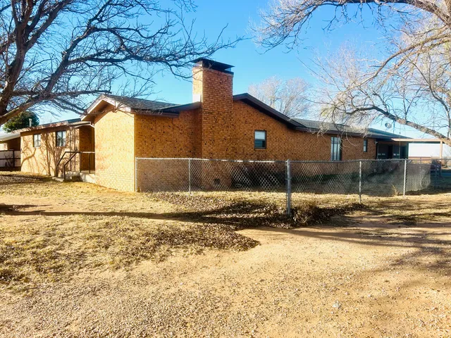 $105,000 | 308 East 9th Street, Anton, TX 79313