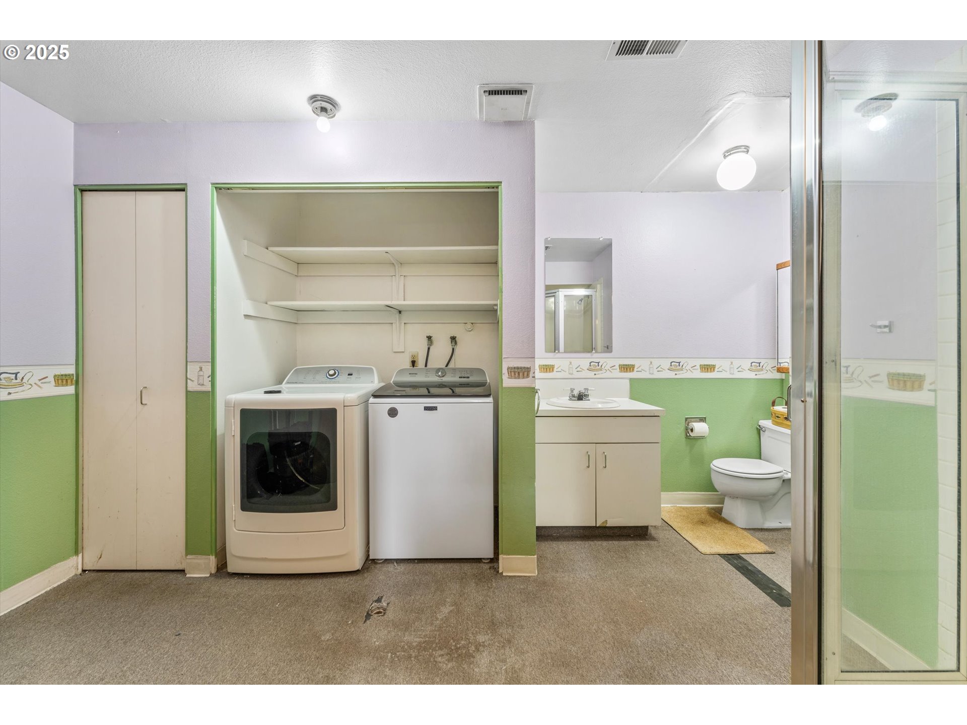 756 Southeast 27th Street Gresham, OR 97080 - Photo 28 of 46 a bathroom with a sink a toilet and mirror