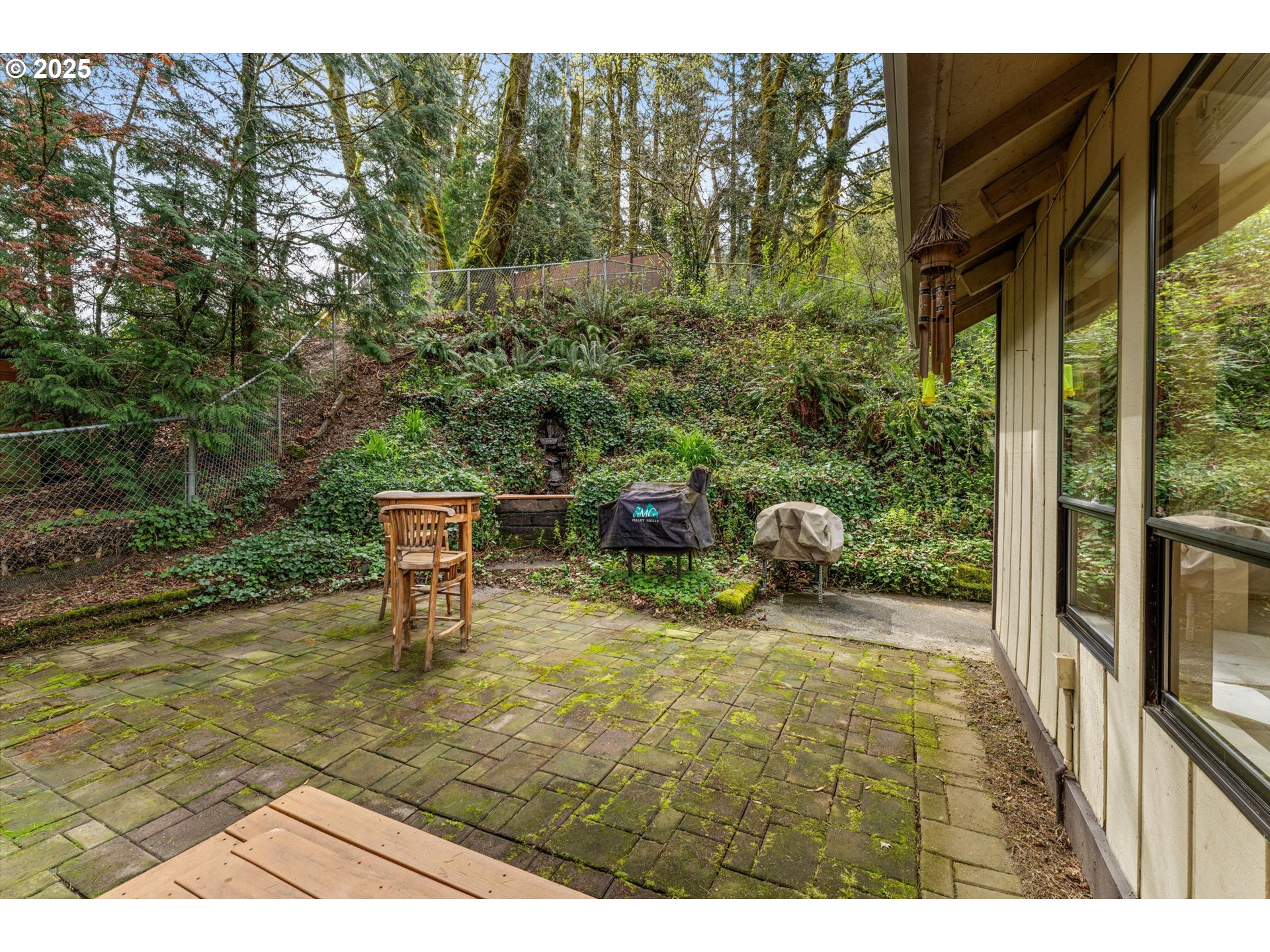 756 Southeast 27th Street Gresham, OR 97080 - Photo 31 of 46 a view of outdoor space deck and garden