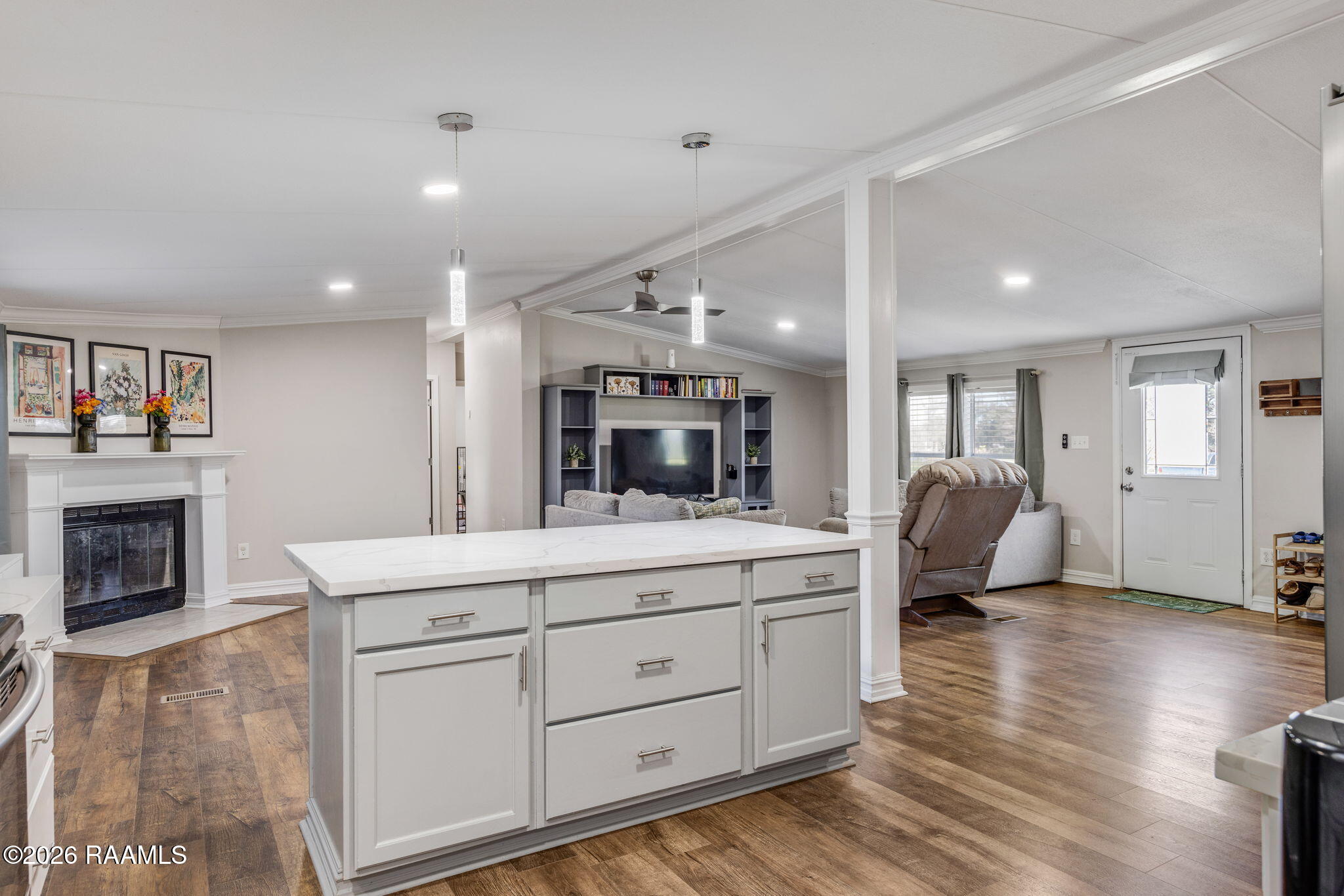 1161 B Blanc Cormier Road Breaux Bridge, LA 70517 - Photo 12 of 27 13-web-or-mls-1161 B Cormier Rd-13