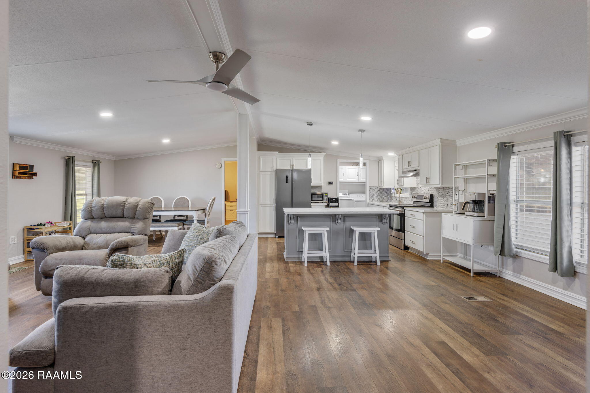 1161 B Blanc Cormier Road Breaux Bridge, LA 70517 - Photo 7 of 27 8-web-or-mls-1161 B Cormier Rd-8