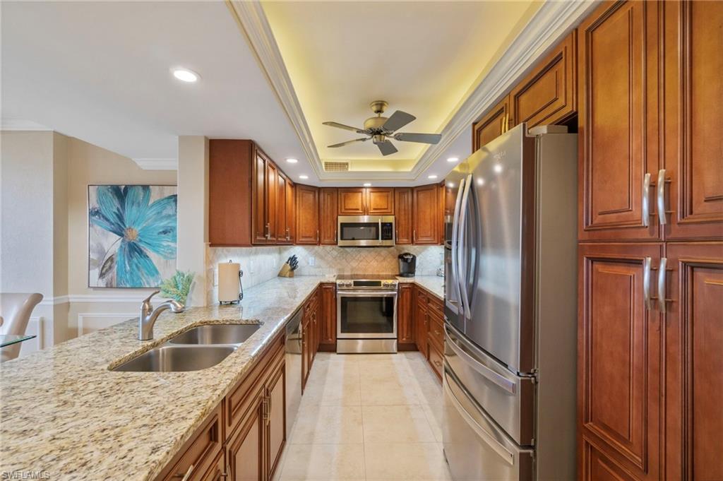 17 Bluebill Avenue, Unit 1005 Naples, FL 34108 - Photo 18 of 43