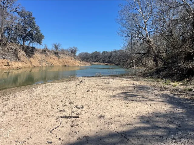 $395,000 | 969 Rivercrest Road, Valley Mills, TX 76689