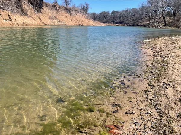 $395,000 | 969 Rivercrest Road, Valley Mills, TX 76689