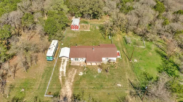 $395,000 | 969 Rivercrest Road, Valley Mills, TX 76689