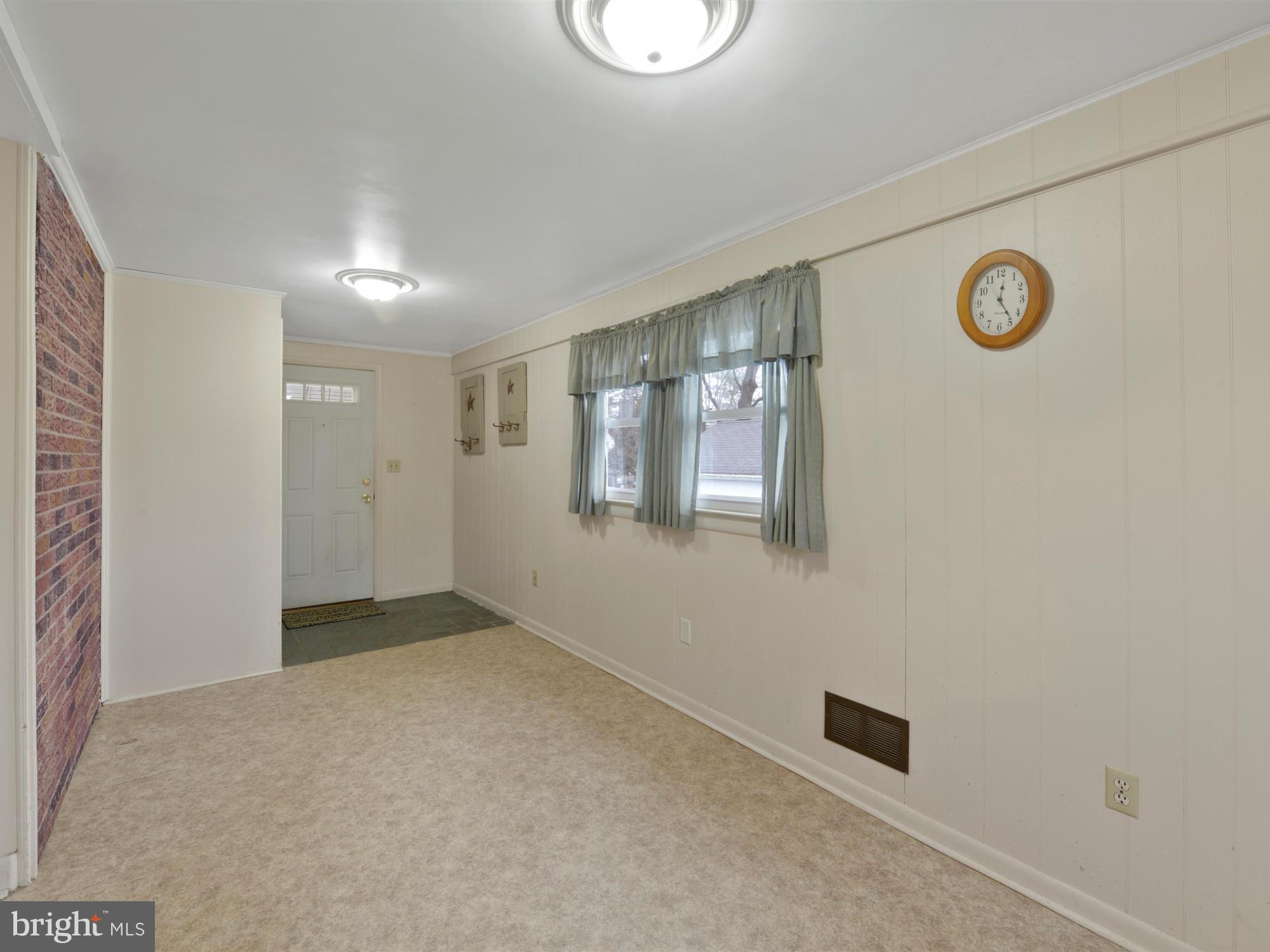 15 Meadow Valley Road Ephrata, PA 17522 - Photo 13 of 27 V3
