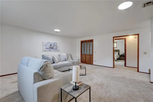 $319,000 | 2902 North Michigan Avenue, Joplin, MO 64801