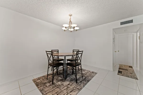 $110,000 | 201 Country Lane, Unit B, Boynton Beach, FL 33435