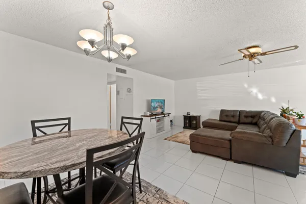 $110,000 | 201 Country Lane, Unit B, Boynton Beach, FL 33435