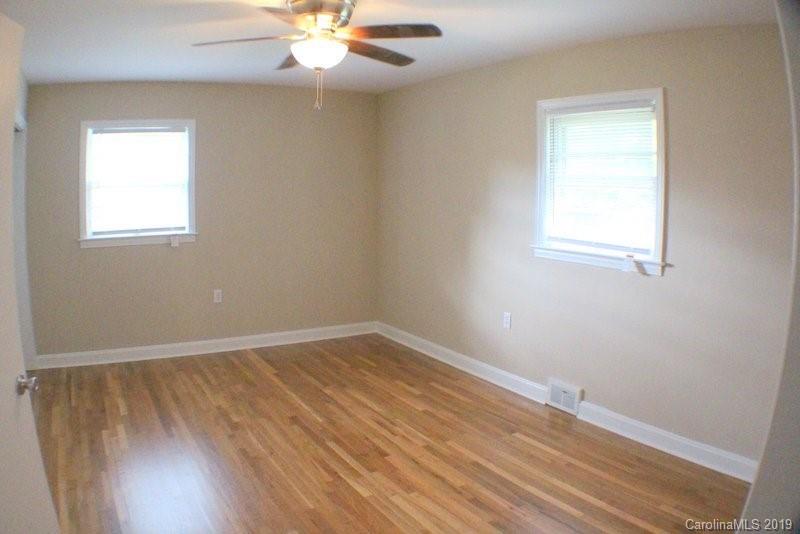 619 Mountain View Road Mars Hill, NC 28754 - Photo 8 of 13 Gallery Image 8