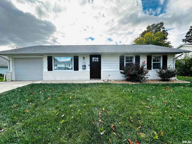 $132,000 | 17 Merrygrove Drive, Jacksonville, IL 62650
