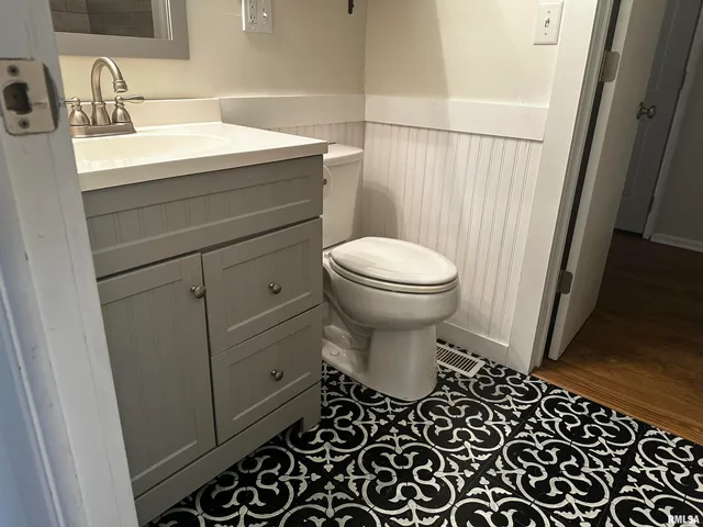 $132,000 | 17 Merrygrove Drive, Jacksonville, IL 62650