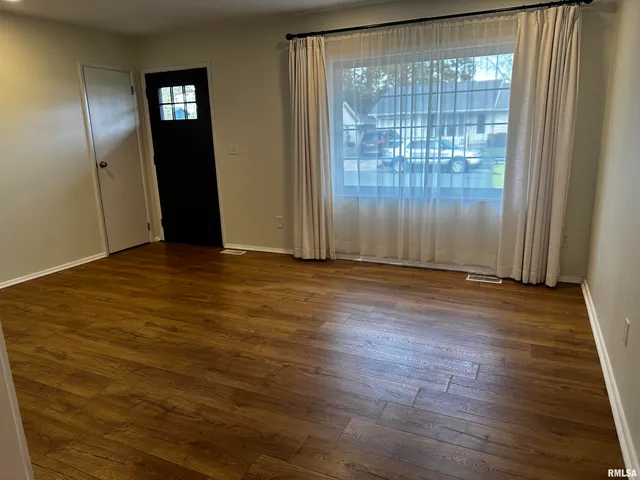 $132,000 | 17 Merrygrove Drive, Jacksonville, IL 62650