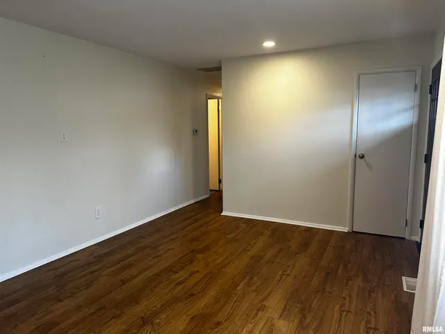 $132,000 | 17 Merrygrove Drive, Jacksonville, IL 62650