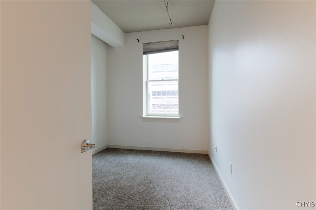 208 West Water Street Syracuse, NY 13202 - Photo 14 of 21