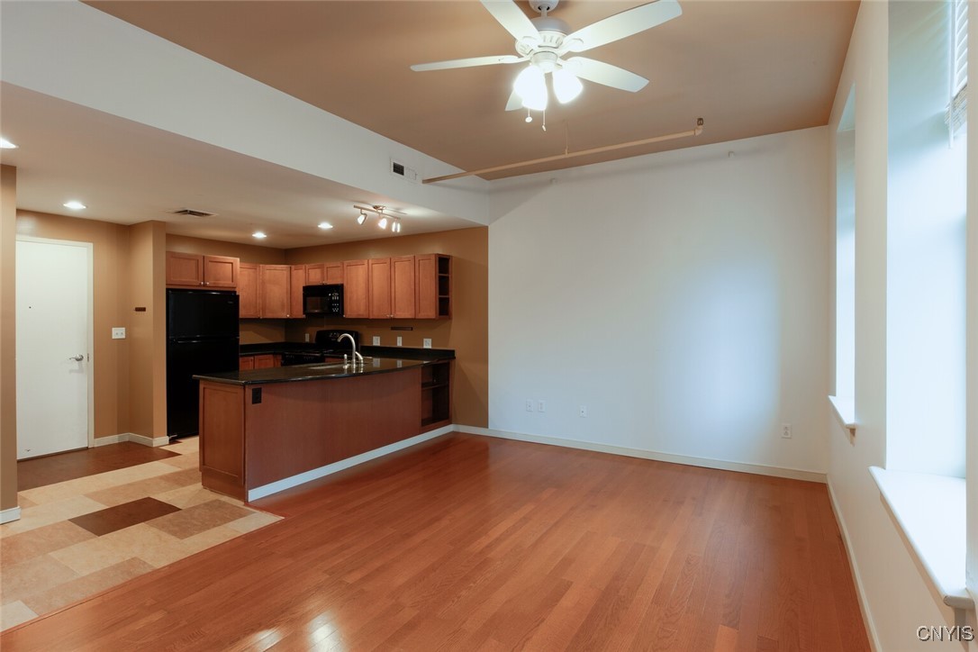 208 West Water Street Syracuse, NY 13202 - Photo 5 of 21