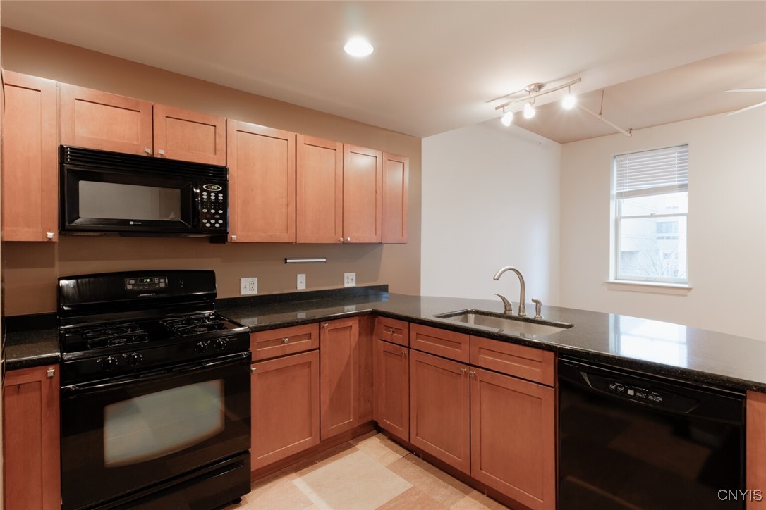 208 West Water Street Syracuse, NY 13202 - Photo 9 of 21