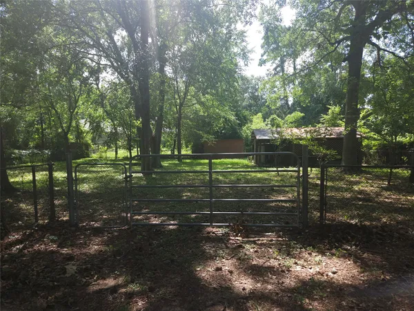 $64,995 | 808 Chickasaw Drive, Montgomery, TX 77316